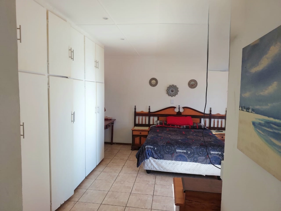 4 Bedroom Property for Sale in Heiderand Western Cape